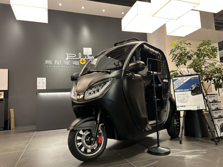 蔦屋家電（二子玉川）に期間限定でNEO-ONEが 展示されます。