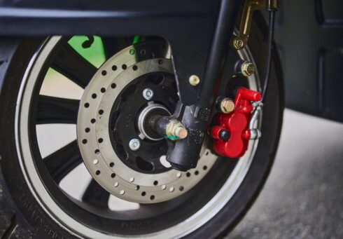 NEO-ONEメイン画像-9_前輪ディスク部分画像
